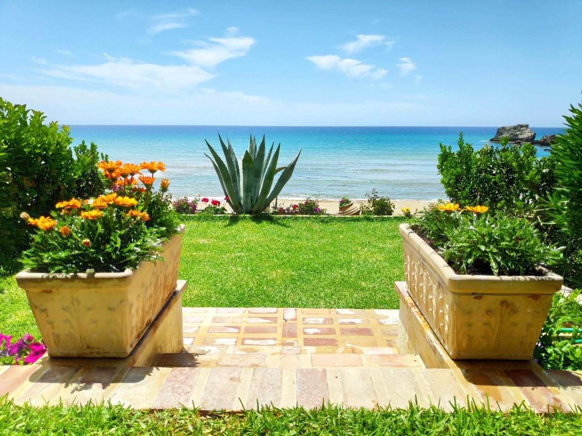 Waves Apartments Melody Glyfada Buitenkant foto